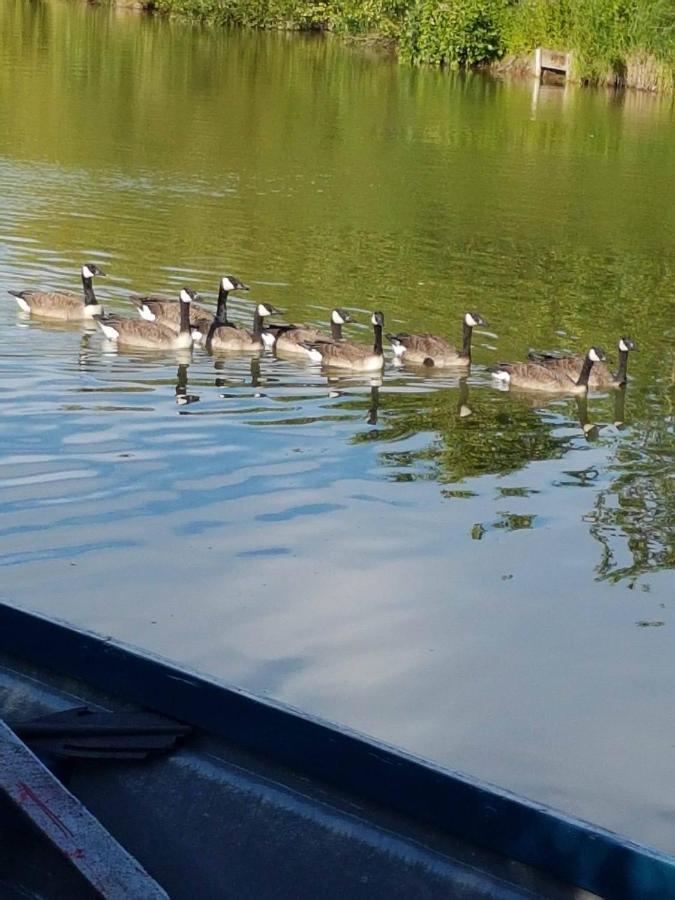נוטינגהאם Elton Barn Fishery & Retreat מראה חיצוני תמונה