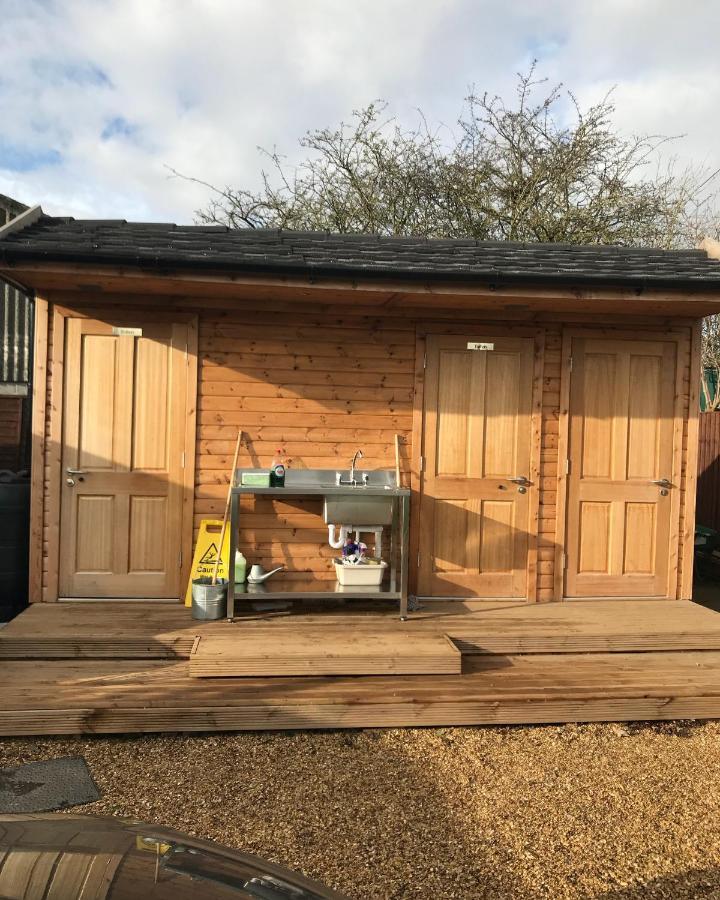 נוטינגהאם Elton Barn Fishery & Retreat מראה חיצוני תמונה